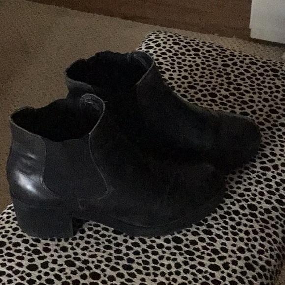 Steve Madden leather booties - Picture 4 of 8